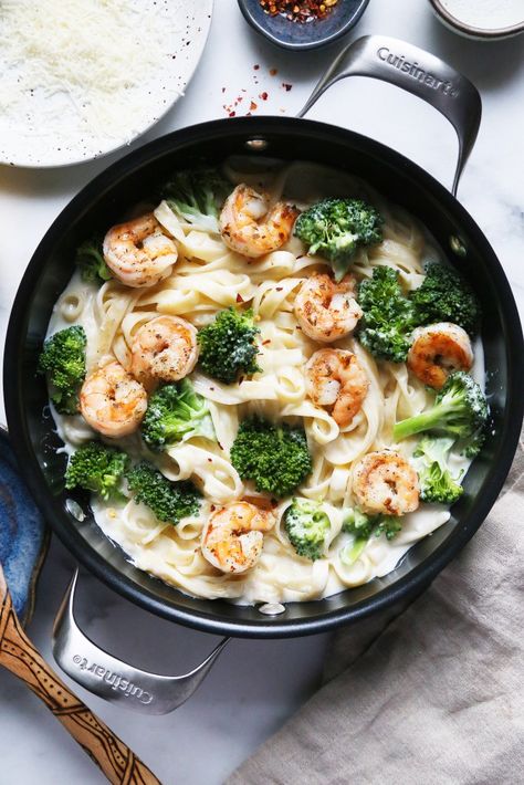 Creamy Shrimp and Broccoli Pasta - Supper With Michelle Creamy Shrimp And Broccoli Pasta, Shrimp Pasta Recipes With Broccoli, Shrimp Alfredo Pasta With Broccoli, Shrimp Brocolli Pasta Recipes, Shrimp And Broccoli Scampi, Shrimp Scampi With Broccoli, Shrimp Fettuccine Alfredo With Broccoli, Shrimp With Broccoli Recipes, Shrimp Broccoli Alfredo Pasta