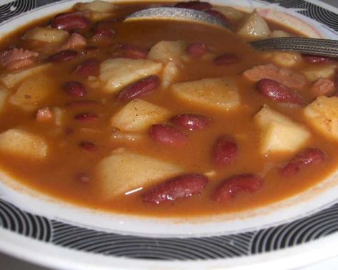 Portuguese Bean Soup Recipe - Food.com Portuguese Meals, Portuguese Bean Soup, Portuguese Soup, Portuguese Foods, Portuguese Dishes, Red Bean Soup, Cabbage Soup Diet Recipe, Moms Recipes, Portugal Food