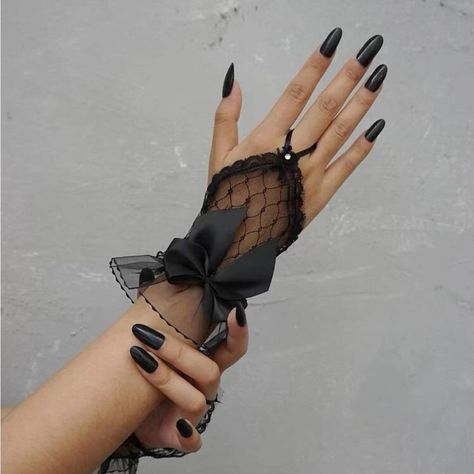 Super Cute And Stylish Ships In 5-10 Business Days Gloves Aesthetic, Fancy Gloves, Hip Jewelry, Lace Fingerless Gloves, Mesh Bows, Wedding Gloves, Bridal Gloves, Hand Gloves, Womens Chokers