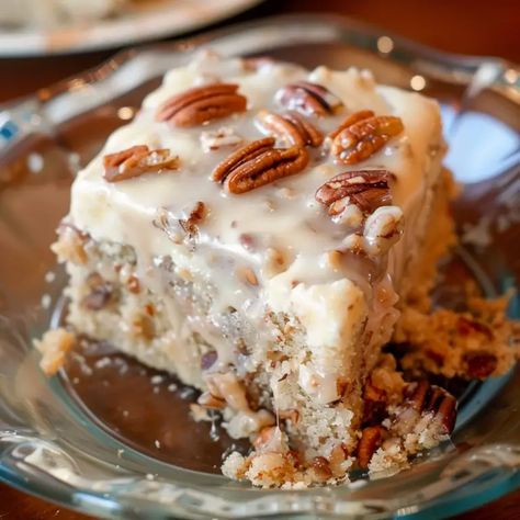 Butter Pecan Praline Poke Cake Butter Pecan Praline Poke Cake, Pecan Praline Poke Cake, Praline Poke Cake, Pumpkin Snickerdoodle Cookie Recipe, Pecan Praline Cake, Pecan Frosting, Praline Cake, Candy Apple Recipe, Coconut Pecan Frosting