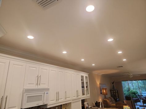 High Hats Lighting Ceilings, Light Ideas For Living Room, Kitchen Ceiling Lights Ideas, Ceiling Lights Ideas, Install Drop Ceiling, Led Kitchen Ceiling Lights, Recessed Lighting Living Room, Recess Lights, Installing Recessed Lighting