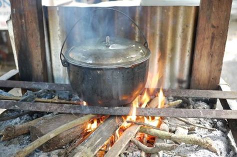 Sinaing.. cooking rice using  firewoods.. Firewood Cooking, Pinoy Culture, Cooking Rice, Fire Wood, How To Cook Rice, Simple Living, How To Cook, The Philippines, Philippines