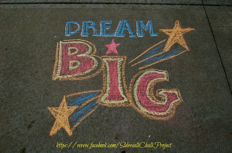 Sidewalk Chalk Art Ideas For Graduation, Senior Chalk Art, Chalk The Walk Ideas Back To School, Back To School Sidewalk Chalk, Chalk The Walk Ideas, Back To School Chalk Art, Chalk Messages, Chalk The Walk, Chalk Art Quotes