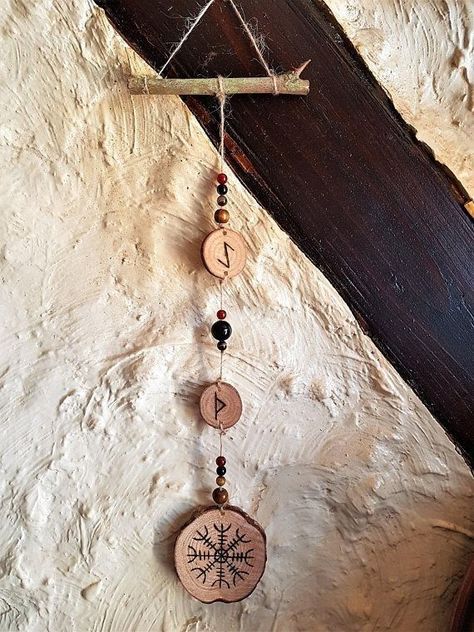 Wiccan Crafts, Pagan Decor, Pagan Crafts, Viking Wedding, Norse Pagan, Witch Diy, Bijoux Fil Aluminium, Witchy Crafts, Wood Burning Crafts