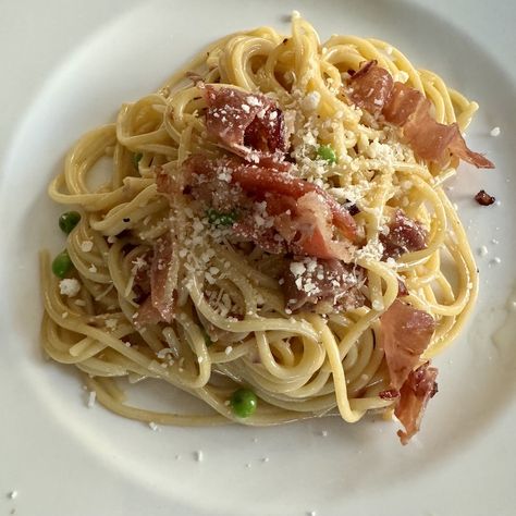 Spaghetti with Prosciutto, Parmesan and Peas - Blythes Blog Prosciutto Pasta Salad, Spaghetti With Prosciutto, Spaghetti With Peas Recipes, Pea Prosciutto Pasta, Prosciutto And Peas Pasta, Creamy Pancetta And Peas Pasta, Pancetta And Peas Pasta, Pea Pancetta Pasta, Roasted Lamb Chops