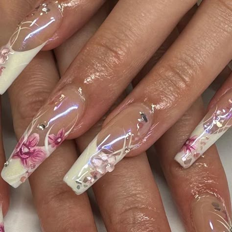 Orquideas Kali Uchis Nails, Lily Nail Art, Orquideas Nails, Orchid Nails, Lily Nails, Queen Nails, Retro Nails, Gel Acrylic Nails, Pretty Gel Nails