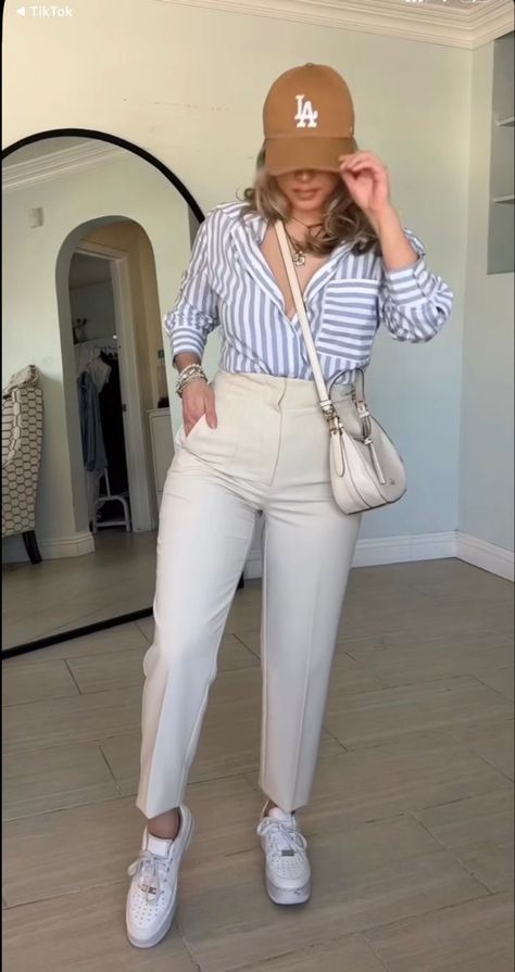 Saturday Office Outfit, Miami Business Casual, Outfits For Work Conference, Restaurant Manager Outfit Women, Modern Casual Outfits, Outfits Juvenil, Look Jean, Stylish Work Attire, Casual Day Outfits