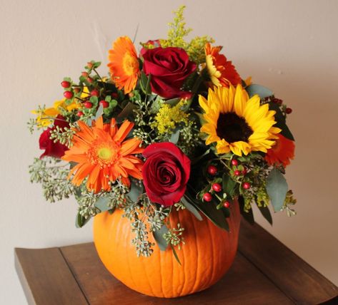 Sunflower Floral Arrangements, Red Mason Jars, Table Centerpiece Flower, Wedding Flowers Sunflowers, Fall Flower Arrangements, Fall Floral Arrangements, Diy Arrangements, Pumpkin Flower, Fall Flower