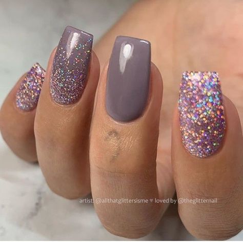 February Dip Nails Ideas 2024, January Nails Coffin Shape, Dusty Purple Nails, Winter Nails 2025, Elegant Purple Nails, Birthday Nails Capricorn, Purple Nails Lavender, Nail Acrylic Designs, Nails Lavender