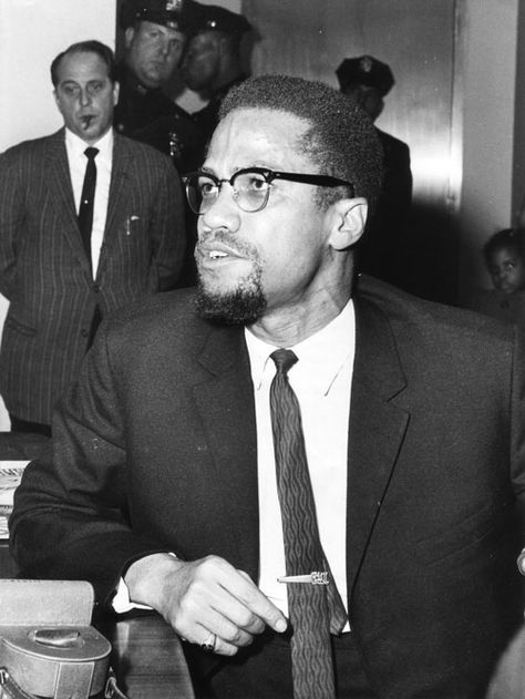 Malcolm X.  Even the police were amazed. Good Haircut, Iconic Hairstyles, Black Leaders, Human Rights Activists, Civil Rights Leaders, Being Present, By Any Means Necessary, History Quotes, Popular People