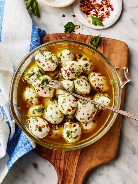 Olive Oil With Herbs, Marinated Mozzarella Balls, Brunch Sweets, Marinated Mozzarella, Eggplant Caponata, Mediterranean Diet Recipes Dinners, Mozzarella Balls, Best Guacamole Recipe, Caprese Skewers