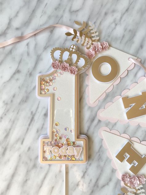 Number 1 today shaker cake topper for any little Princess. Can be coordinated alongside our ‘One’ highchair banner. Ariel Cake Toppers, Topper Mermaid, Cake Smash First Birthday, 1st Birthday Princess, Cake Smash Photo Shoot, Diy Cake Topper Birthday, Shaker Cake Topper, Smash Cake Topper