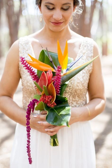 Birds Of Paradise Bridesmaid Bouquet, Minimalist Tropical Bouquet, Bird Of Paradise Wedding Bouquet, Strelitzia Bouquet, Small Tropical Bouquet, Birds Of Paradise Bouquet, Tropical Bridesmaid Bouquet, Bird Of Paradise Bouquet, Anthurium Wedding