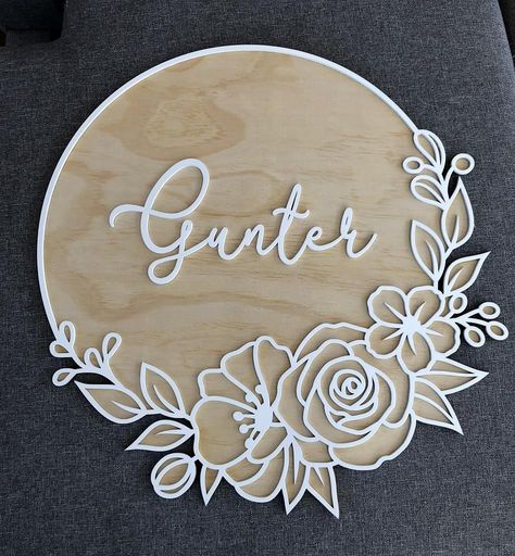 Name Plaques For Kids, Lasercut Design Ideas, Flower Design Vector, Stained Plywood, White Flower Pattern, Name Plate Design, Laser Cut Wood Crafts, Mdf Crafts, Laser Engraved Gifts