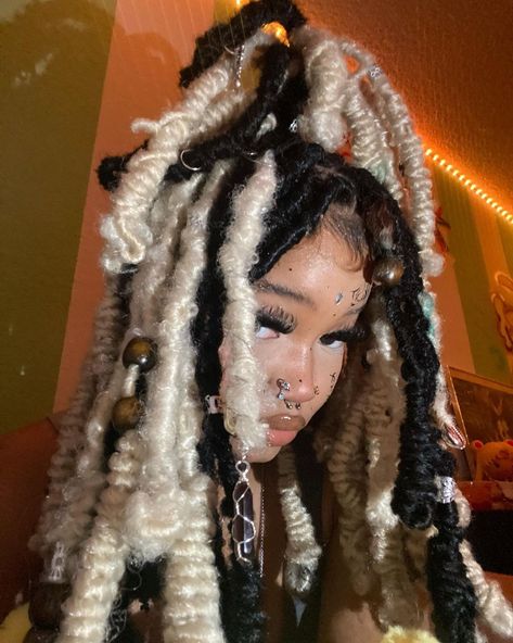 Y2k Hairstyles, Faux Locs Hairstyles, Cute Braided Hairstyles, Dyed Hair Inspiration, Cute Box Braids Hairstyles, Quick Braided Hairstyles, Protective Hairstyles Braids, Pretty Braided Hairstyles, Locs Hairstyles