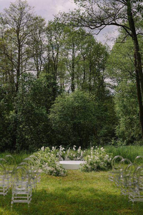 No Arbor Wedding Ceremony, Grounded Ceremony Arch, Modern Ceremony Arch, Grounded Flower Arch, Ceremony Ground Arch, Floor Arch Wedding, Ground Florals Wedding, Old Time Wedding, Tent Ceremony