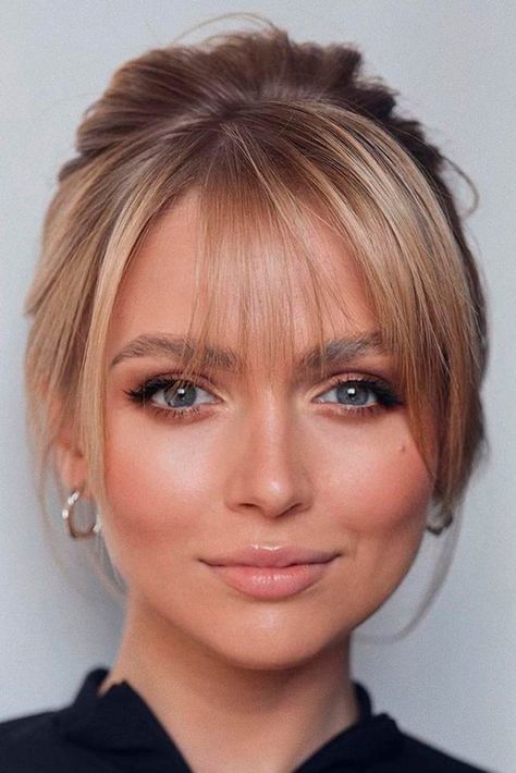 Wispy Bangs Ideas: A Trendy Way To Freshen Up Your Casual Hairstyle ★ Fine Hair Bangs, Bangs With Medium Hair, Wispy Bangs, Long Hair With Bangs, Medium Length Hair Cuts, Hair Today, Great Hair, Hairstyles With Bangs, Fine Hair