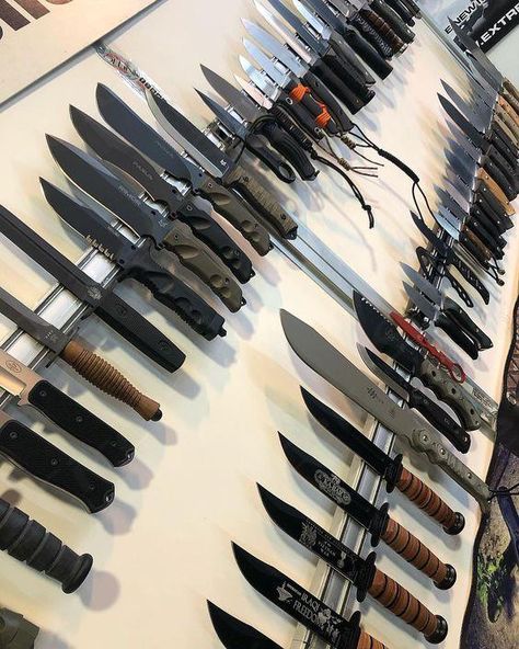 Knife Aesthetic, Big Girl Toys, Pretty Knives, Tactical Gear Loadout, Dagger Knife, Outdoor Knife, Knife Collection, Cool Knives, Survival Gear