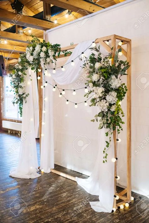 Diy Wedding Backdrops, Fireplace Flowers, Fairy Light Backdrops, Wedding Decorations On A Budget, Wedding Backdrops, Diy Wedding Backdrop, Wooden Arch, Future Wedding Plans, Decoration Wedding