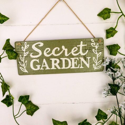 Garden Signs Diy, Shed Designs, Wood Block Crafts, Garden Decor Projects, Garden Makeover, Garden Quotes, Shed Design, Garden In The Woods, Potting Shed