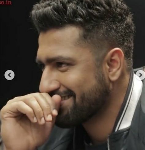 😍😍😍😍 Grey Hair Remedies, Bollywood Men, Mine Forever, Vicky Kaushal, You Are My Forever, Heavy Dresses, New Photos Hd, Hinduism Art, Actors Images