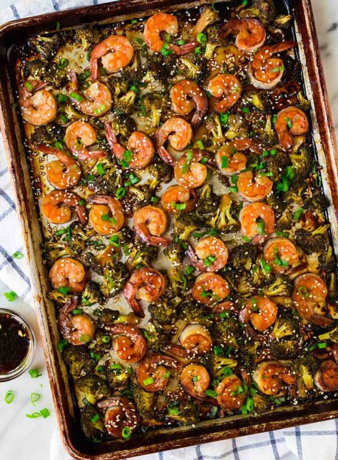 Baked Shrimp And Broccoli, Sheet Dinner, Frozen Broccoli Recipes, Ginger Shrimp, Broccoli Healthy, Fry Shrimp, Frozen Shrimp Recipes, Keto Stir Fry, Sesame Shrimp