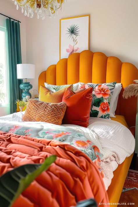 Vibrant Maximalist Bedroom, Funky Airbnb, Wall Space Decor, Maximalist Decor Bedroom, Colorful Eclectic Bedroom, Colorful Bedrooms, Colourful Rooms, Vibrant Bedroom, Vibrant Bedding