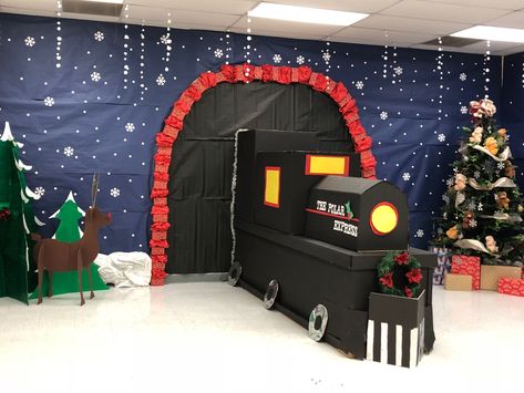 Polar Express Door, Polar Bear Express, Polar Express Christmas Party, Polar Express Theme, Polar Express Christmas, Polar Express Party, Christmas Contests, Christmas Door Decorating Contest, Christmas Classroom Door