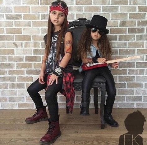 Rockstar Costume Girl, Rockstar Costume Kids, Rockstar Halloween Costume Women, Girls Rock Star Costume, Kids Rockstar Costume, Disfraz Rock And Roll, Rockstar Costume Women, Rockstar Halloween Costume, 80s Rocker Costume