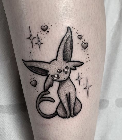 Espeon Tattoo, Snorlax Tattoo, Pikachu Pixel, Silly Tattoos, Cybersigilism Tattoo, Tats Ideas, Pikachu Tattoo, Tatuagem Masculina Pequena, Zelda Tattoo