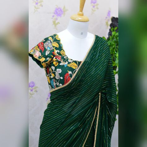 Bottle Green Saree Contrast Blouse, Green Saree Contrast Blouse, Saree Colour Combination, Simple Sari, Bottle Green Blouse, Gold Blouse Designs, Saree Contrast Blouse, Kalamkari Blouse Designs, Green Blouse Designs