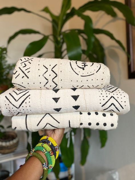 Authentic African Mudcloth Fabric White & Black Bambara | Etsy Modern African Decor, Afrocentric Decor, African Pattern Design, African Inspired Decor, African Interior, African Mudcloth, Mudcloth Fabric, African Home Decor, African Decor