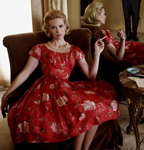 Betty Draper Style, Mad Men Costume, Mad Men Party, Joan Holloway, Betty Draper, January Jones, Mad Men Fashion, Don Draper, Look Retro