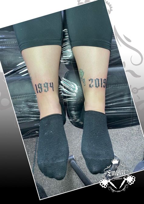 Cool addition of dates to our clients legs 🖤🔢 #datetattoos #scripttattoo #legtattoo #oldempiretattoostudio #salfordoriginal #LittleHulton #manchester #inklife #weloveink #tattooideas #tattoolife Back Of Knee Tattoo, Empire Tattoo, Date Tattoos, Knee Tattoo, Tattoo Script, Disney Tattoos, Life Tattoos, Leg Tattoos, Tattoo Studio