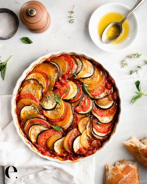 Ratatouille Dish, Ratatouille Recipe, Vegetable Prep, Ceramic Baking Dish, Dinner Party Menu, Elegant Dinner Party, Acidic Foods, Vegetable Puree, Vegetable Dishes