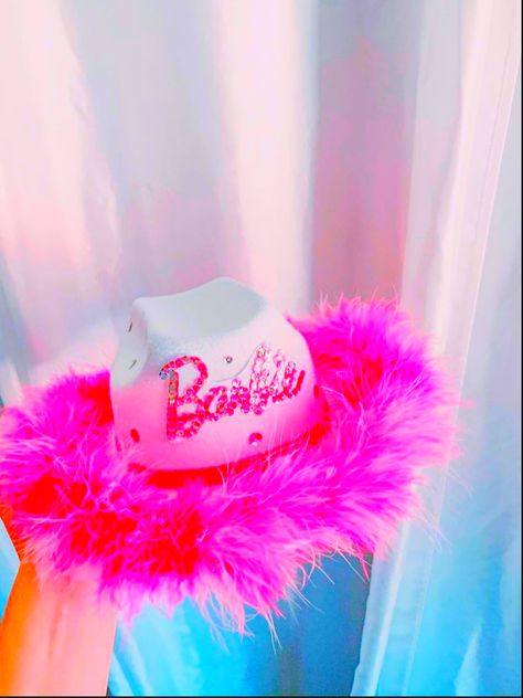 Girls Cowboy Hats, Cowgirl Halloween, Pink Cowboy Hat, Hat Aesthetic, Space Cowgirl, Barbie Costume, Pink Cowgirl, Game Themes, Bachelorette Party Themes