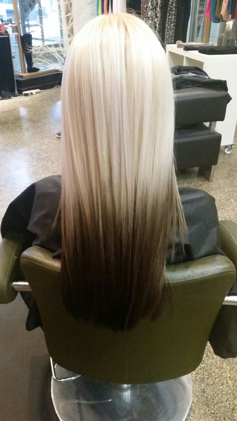 Opposite Ombre Hair, Blonde Hair Black Ends, Black Fading Into Blonde Hair, Two Tone Blonde Hair, Bleached Roots Dark Ends, Reverse Ombre Hair Blonde, Black Into Blonde Ombre, Black To Blonde Gradient Hair, Blonde Hair Fade