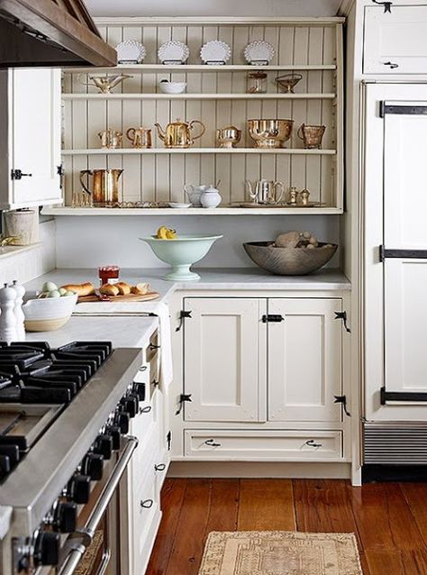 Unique Touches in a White Kitchen | Content in a Cottage Classic Traditional Kitchen, Cozy Cottage Kitchen, White Beadboard, Strap Hinges, Cottage Kitchens, Kitchen Design Plans, Florida House, Hello Lovely, Stunning Kitchens