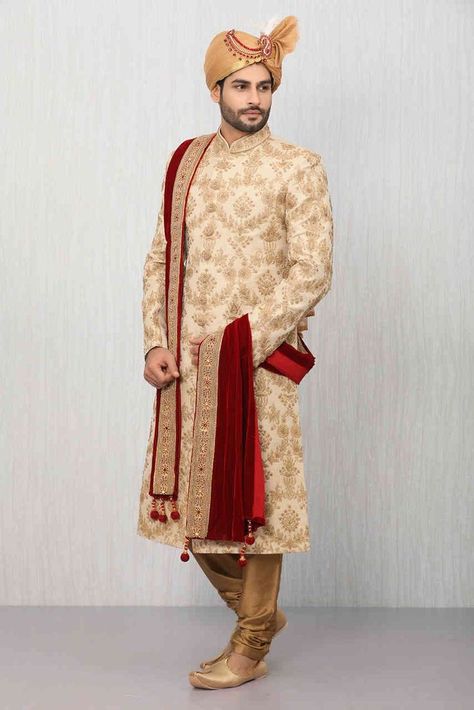 Singal Dulha Pose, Dulha Pose, Designer Sherwani For Men, Marriage Poses, Bride Groom Photoshoot, शादी की तस्वीरें, Men Sherwani, Indian Groom Dress, Indian Bride Poses