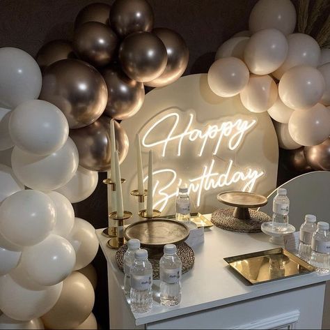 Happy Bday Decoration, Birthday Bash Decorations, Birthday Decoration Aesthetic Ideas, Birthday Themes For 23rd Birthday, Aesthetic Birthday Party Decor, 18th Birthday Decor Ideas, 21st Birthday Decorations Aesthetic, Birthday Decorations 17 Party Ideas, All White Birthday Decorations