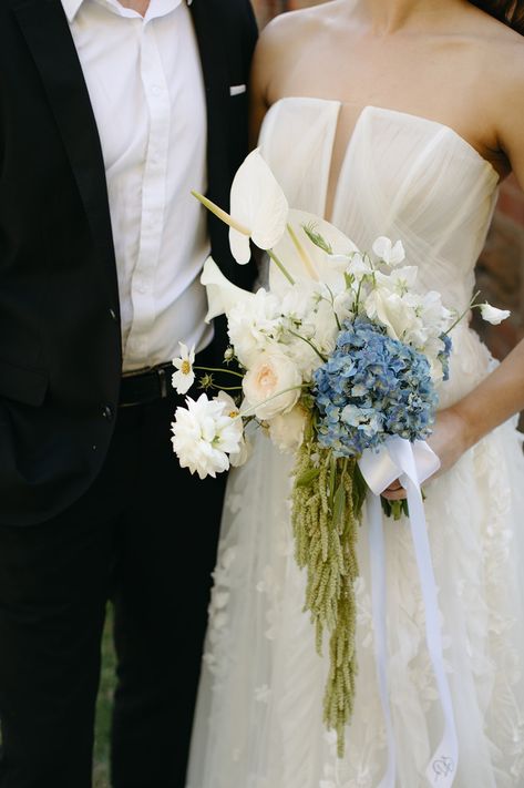 A bouquet full of my favourite blooms. Hydy, sweet pea, garden roses, hanging amaranthus, cosmos, dahlia and anthuriums 🫶🏼 The team behind this gorgeous day - @culturehitch @whitesandwoods @kimberleymooremedia @chateau_dore @ateliercreative @fifiandedga @ashleymoralesmakeup @hairfolksalon @celebrationswithsteph @little_sangria @modernloveau @dannispea Garden Wedding Bridal Bouquet, Hanging Amaranthus Bouquet, Hanging Wedding Bouquets, Hanging Bouquet Wedding, Amaranthus Wedding Bouquet, Cosmos Wedding Flowers, Anthurium Bridal Bouquet, Amaranthus Bouquet, Signage Florals