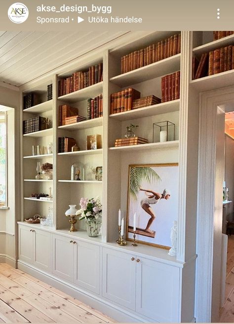 Office Built Ins Bookshelves, Build In Bookshelves, Color In Interior Design, Dining Room Built Ins, Elegant Bedroom Design, Home Library Rooms, Office Built Ins, Bookshelves In Bedroom, Built In Shelves Living Room