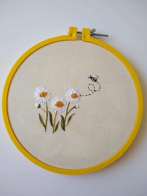 Clothes Embroidery Diy, Simple Hand Embroidery Patterns, Miniature Embroidery, Embroidery Lessons, Hand Beaded Embroidery, Bee Embroidery, Diy Embroidery Designs, Diy Embroidery Patterns, Basic Embroidery Stitches