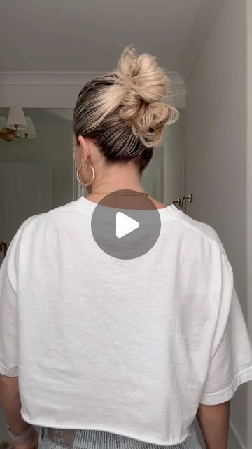 8,047 likes, 77 comments - joandkemp on March 9, 2024: "slick bun hack for my short hair girlies 🫡 Water on the roots, a leave in conditioner to slick & a double bun for fullness! I hope this is...". Slick Back Bun With Hat, Slick Back Bun For Thick Hair, Low Double Buns Hairstyle Tutorials, Slick Back Bun Products, Gold Hoops Slick Bun, Double Buns, Short Hair Bun, Leave In Conditioner, Hair Envy