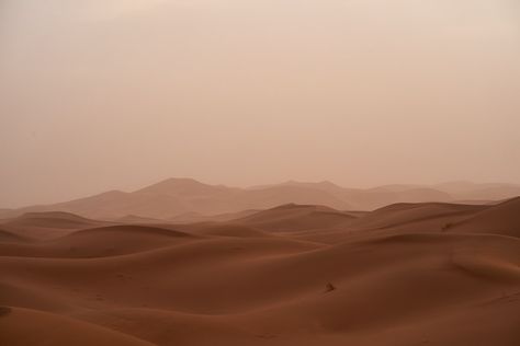 Sandstorm Aesthetic, Mac Backgrounds, Desert Background, Sand Storm, Desert Aesthetic, Free High Resolution Photos, Disney Iphone, Mountain Wallpaper, Sea Photo