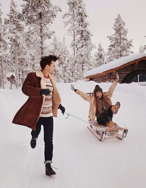 Winter Couple Pictures, Mode Au Ski, Snow Photoshoot, Shotting Photo, Winter Photoshoot, Winter Family, Winter Photos, Winter Photo, Winter Love