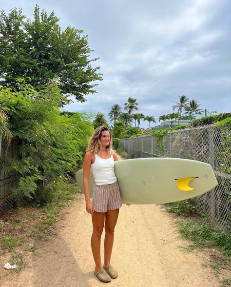 Surfer Girl Aesthetic Outfit, Girl Surfing Aesthetic, Surf Girl Outfits, Surf Aesthetic Outfit, Granola Girl Summer Outfits, Granola Girl Aesthetic Outfits, Surfer Outfit, Surfer Girl Outfits, Surfer Girl Aesthetic