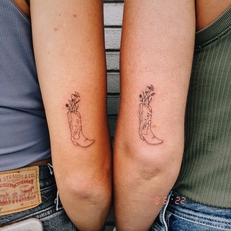 Best Friend Tattoos Cowboy Boots, Cowboy Boot Tattoo Matching, Matching Cowboy Tattoos For Best Friends, Cowboy Hat And Boots Tattoo Matching, Cowboy Boot Line Tattoo, Fineline Best Friend Tattoos, Tattoo Texas Ideas, Cute Southern Tattoos For Women, Cowboy Boot Tattoo Small Simple