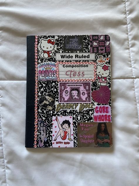 How To Decorate A Composition Notebook, Painted Composition Notebooks, Decorate Book Cover Ideas, Decorate Composition Notebook, Composition Notebook Decorations, Composition Book Cover Ideas, Decorated School Notebooks, Bedazzled Notebook, Decorated Composition Books