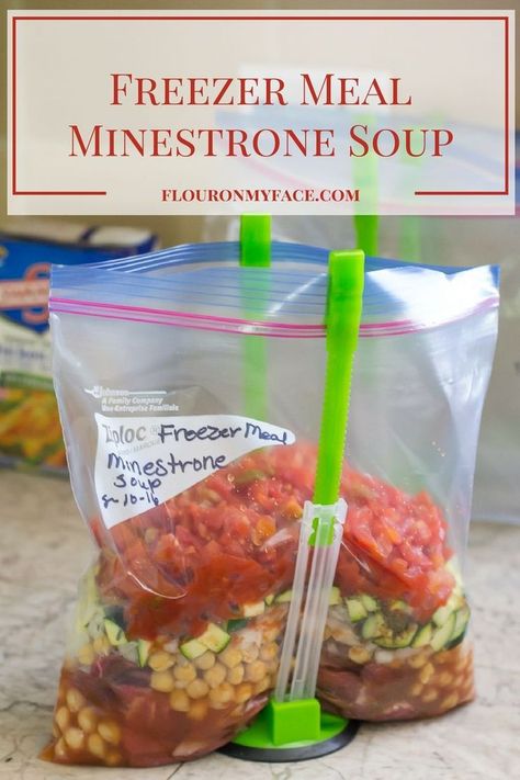 Freezer Meals: Minestrone Soup recipe you can make in the crock pot or on the… Crockpot Minestrone, Freezer Soups, Sopa Minestrone, Vegetable Risotto, Recipe Soup, Minestrone Soup Recipe, Freezable Meals, Make Ahead Freezer Meals, Crock Pot Freezer